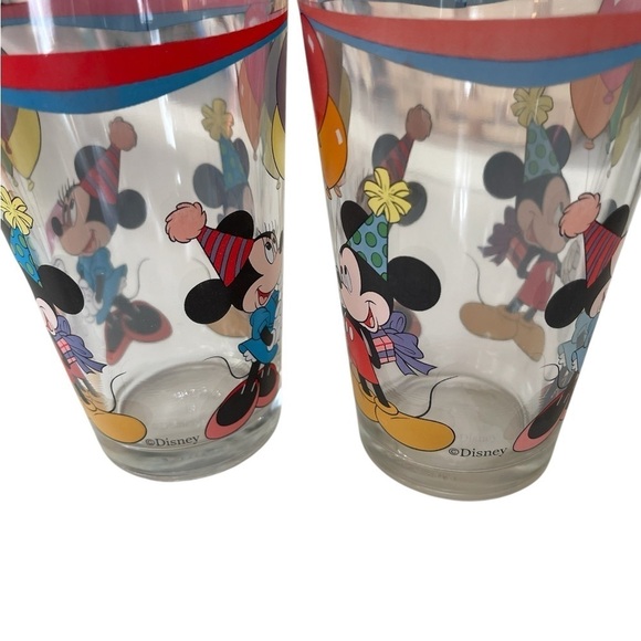 Disney Minnie and Mickey set of two glass 6 inch marked Gibson Tumblers 8 ounces - Picture 2 of 3